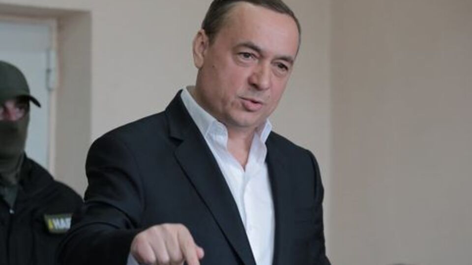 22 апреля Соломенский райсуд избрал меру пресечения Мартыненко в виде личного поручительства