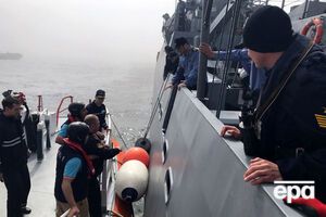 Реальні кадри порятунку команди російського військового корабля