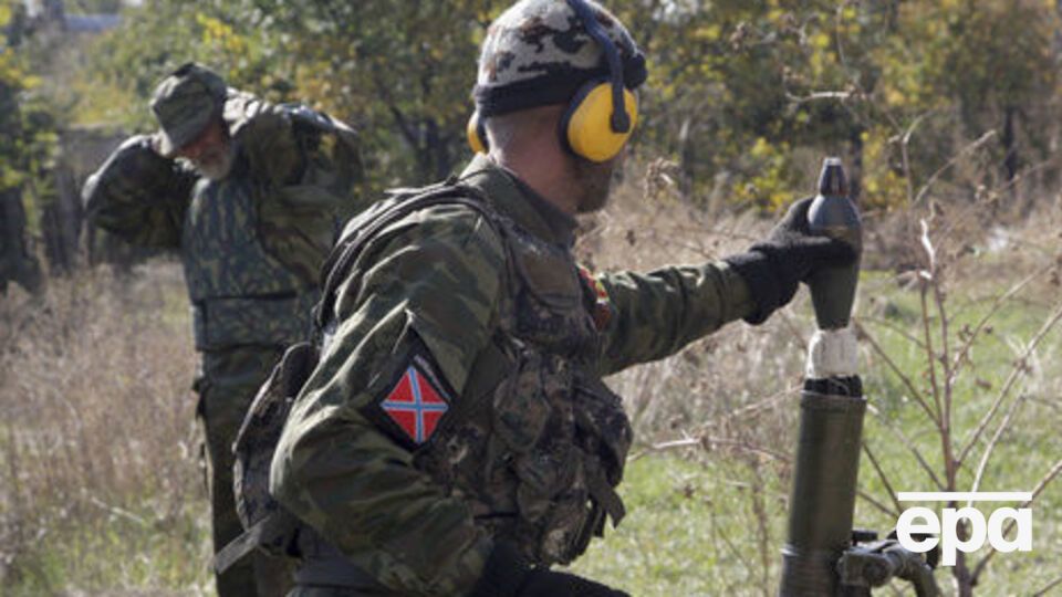 Бойовики залучають цивільних для фортифікації позицій