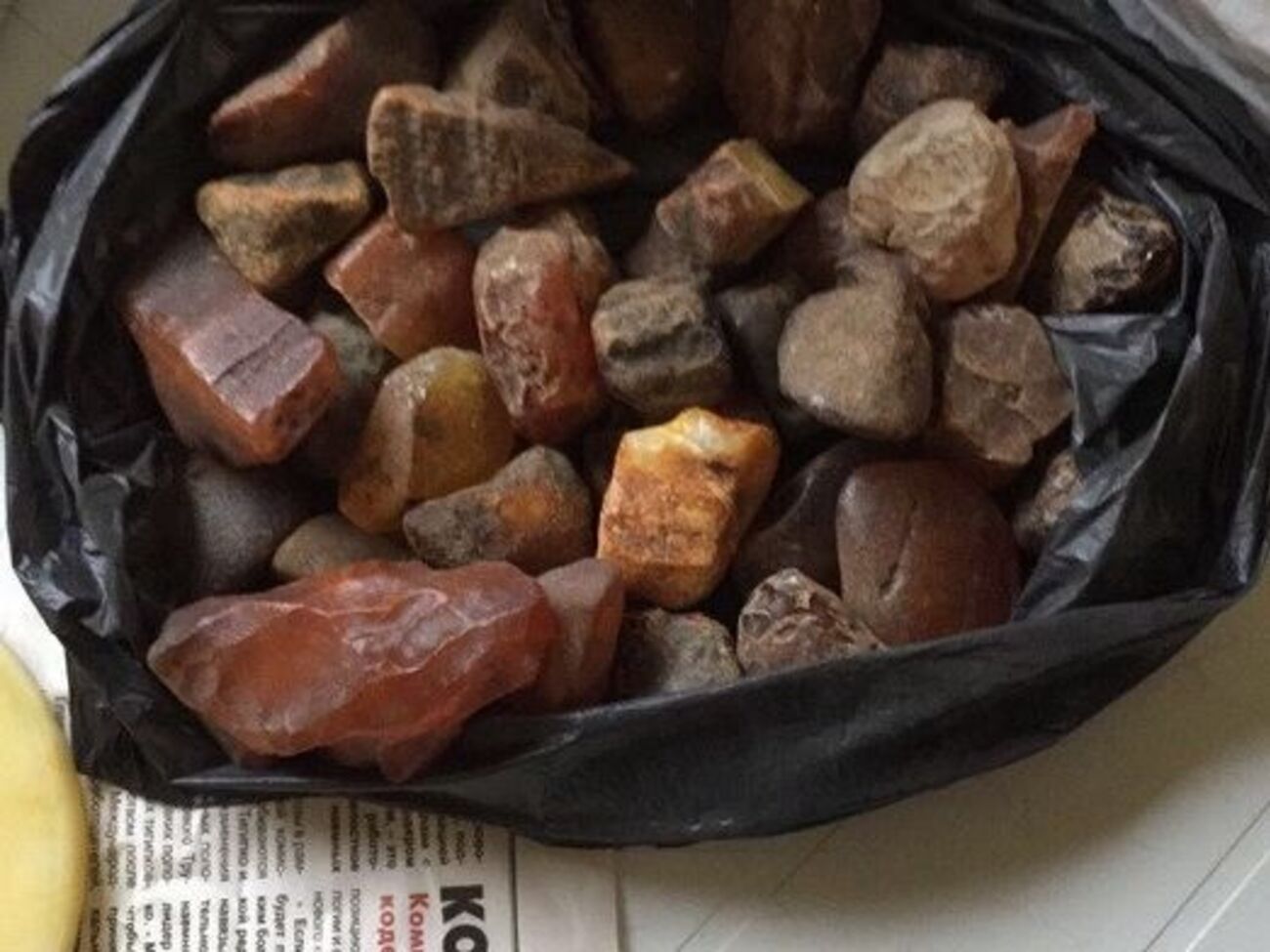 За цінами "чорного ринку" вартість знайденого бурштину становить $2 млн