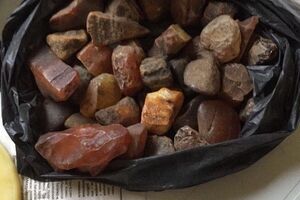 За цінами "чорного ринку" вартість знайденого бурштину становить $2 млн