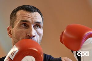 Кличко продовжив бій після нокдауну