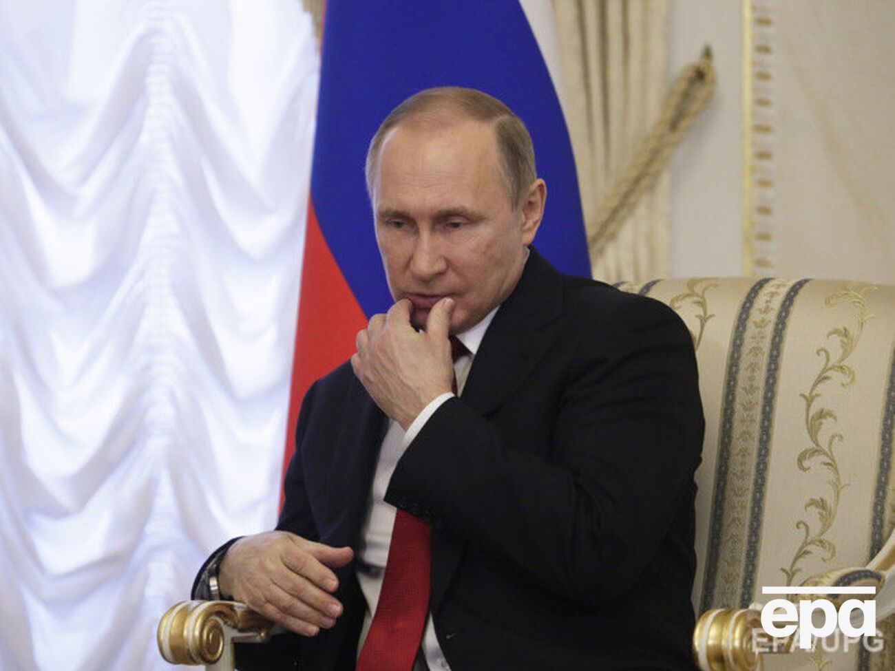 Путин не исключает бытовую и криминальную причины взрывов в метро Петербурга