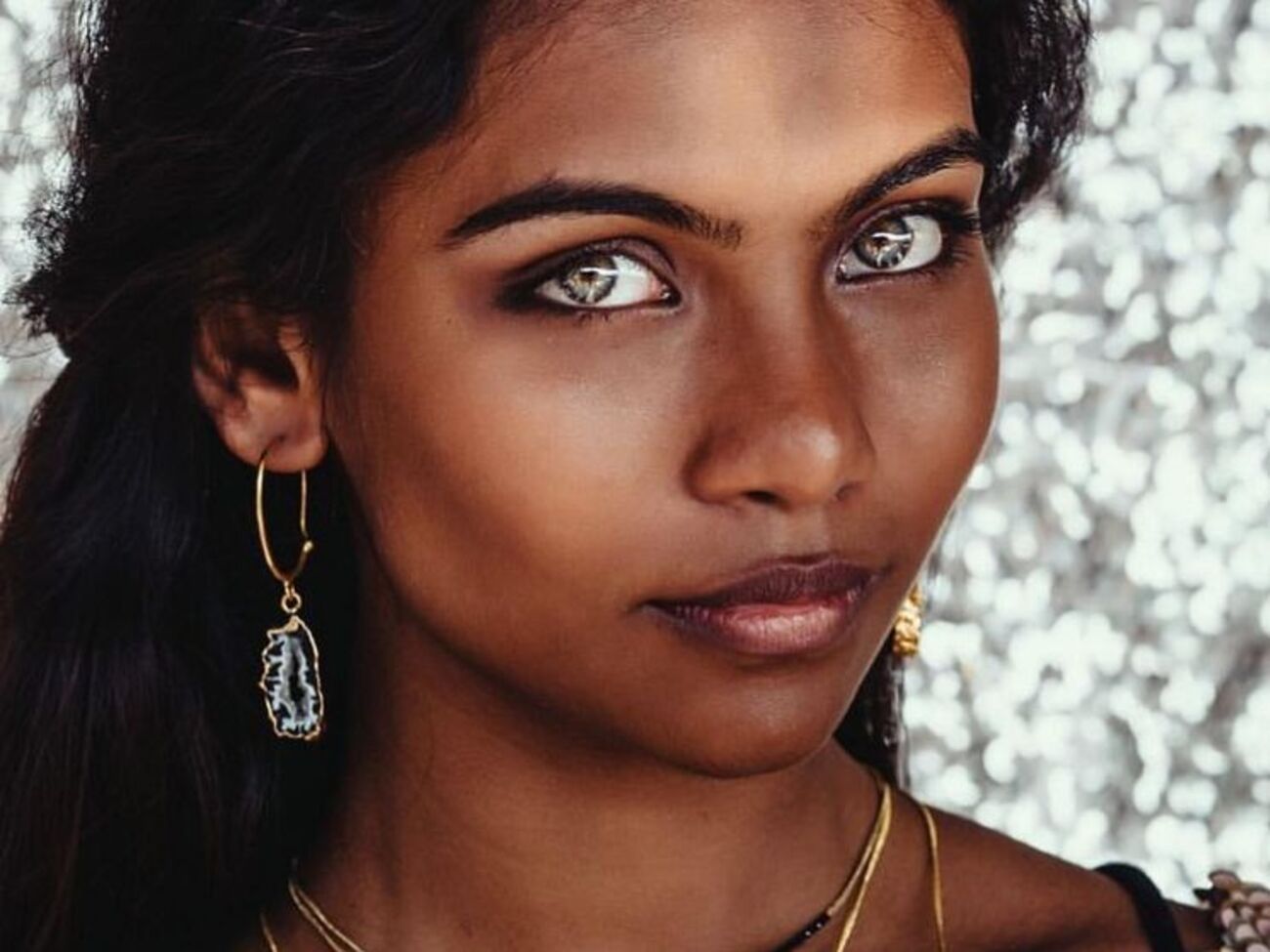 Атиф совершила суицид