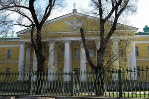 Девять пострадавших привезли в городскую Мариинскую больницу