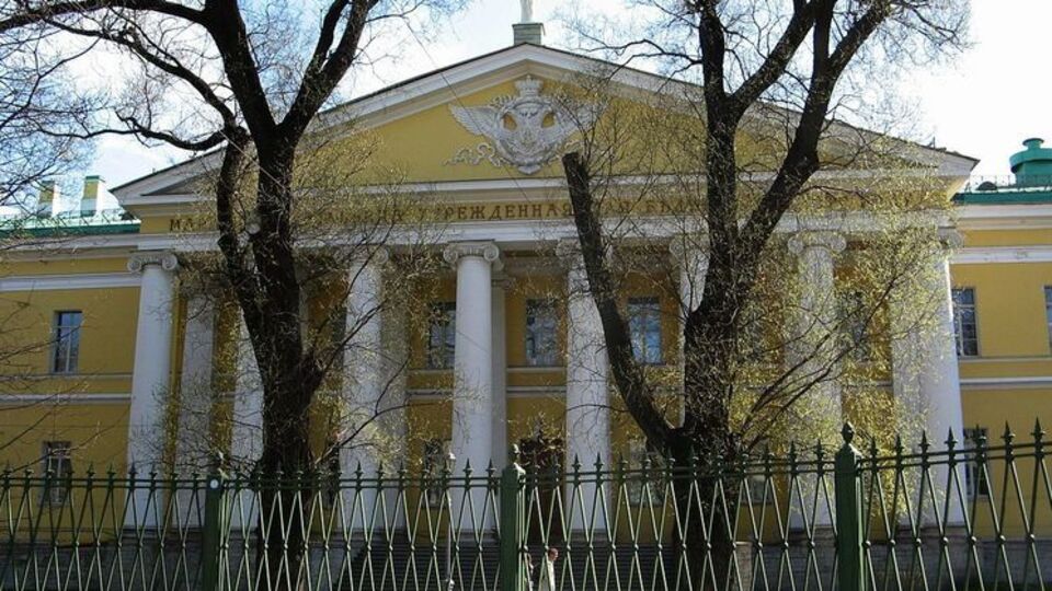 Девять пострадавших привезли в городскую Мариинскую больницу