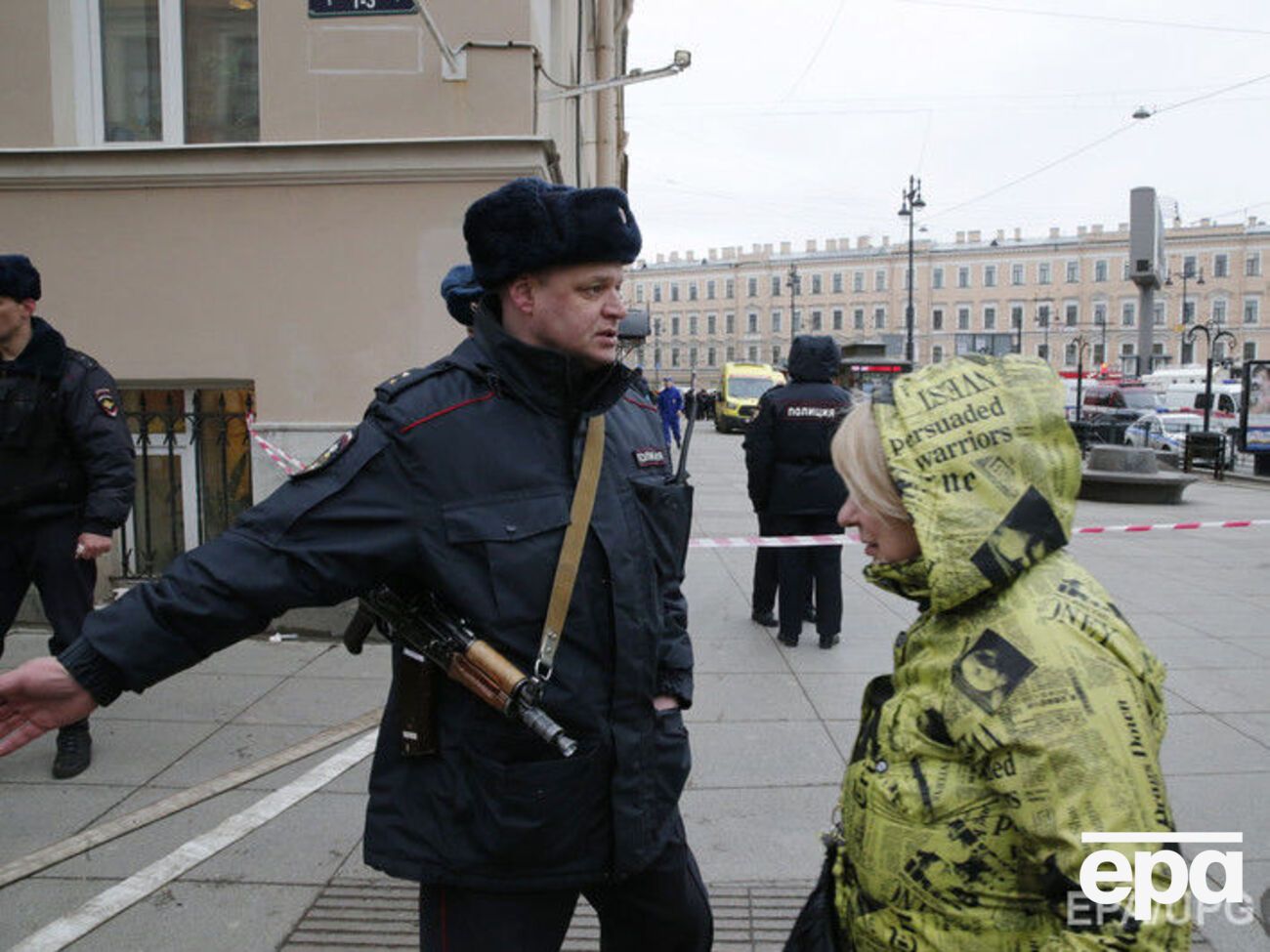 Силовики оцепили станцию метро, на которой произошел взрыв