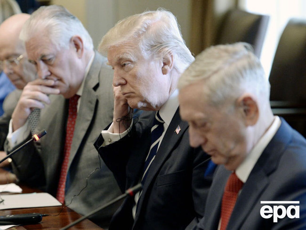 Глава Белого дома коротко ответил на вопрос журналиста