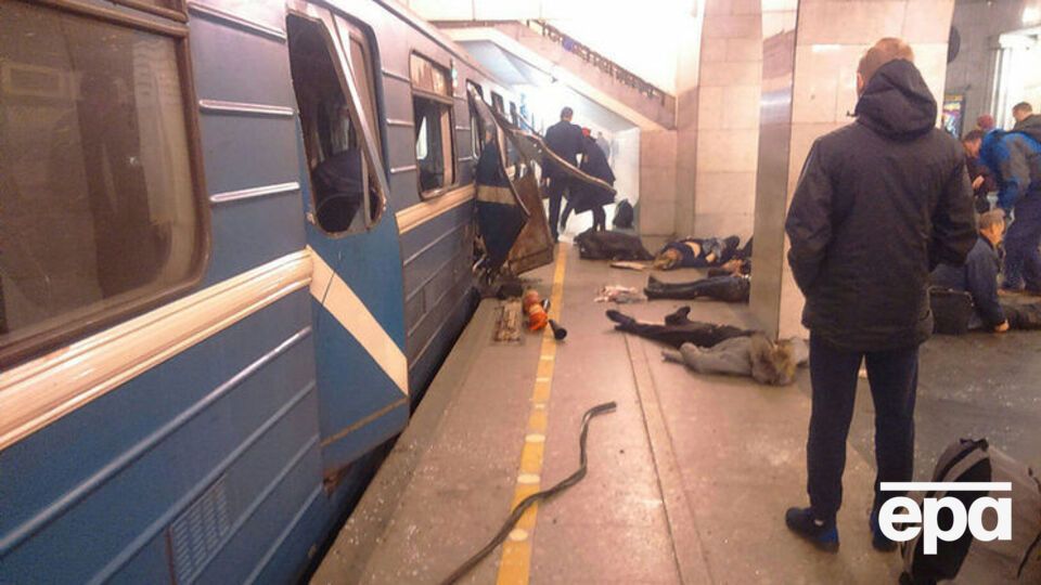 Версію про смертника офіційно не коментують