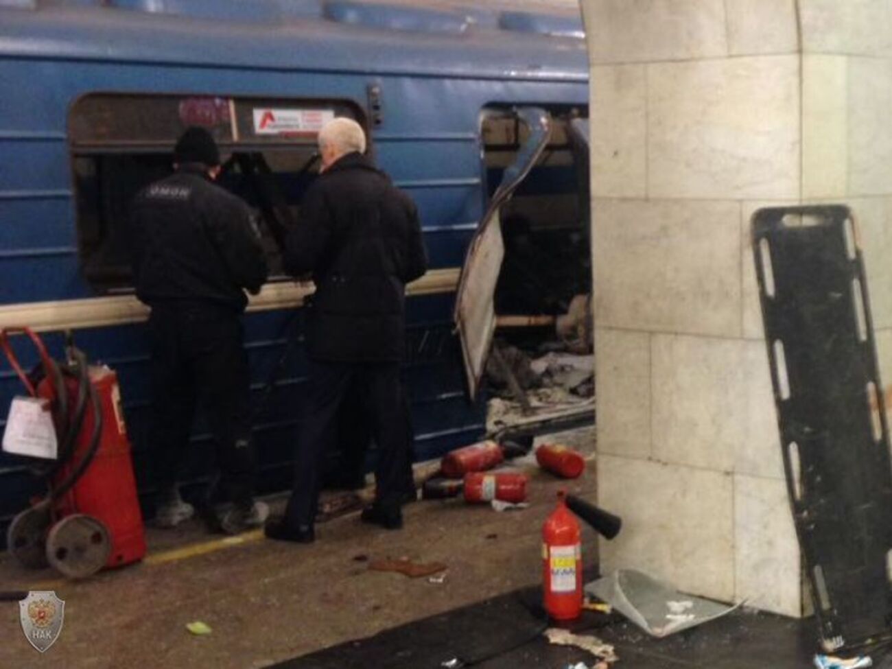 В вагоне поезда сработали самодельные взрывные устройства небольшой мощности