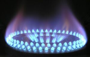 НКРЭКУ приостановит решение по поводу абонплаты за газ