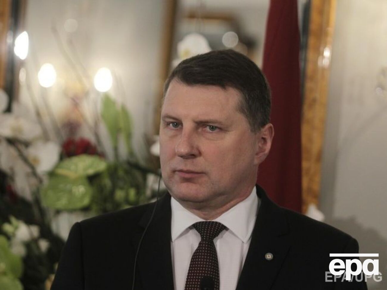 Президент Латвии осудил решение Кремля признать "паспорта ЛДНР"