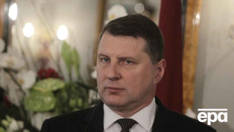 Президент Латвії засудив рішення Кремля визнати "паспорти ЛДНР"