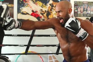 В феврале Вашингтон претендовал на титул чемпиона по версии WBC