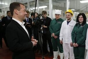 Медведєв: Робиться все за принципом "компоту"