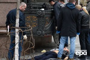 За даними джерел "Цензор.НЕТ", Вороненков хотів побачитися зі своїм водієм перед його відльотом до Москви