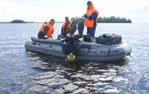 18 июня 47 детей и четыре инструктора из лагеря "Парк-отель "Сямозеро" на двух лодках и плоту попали в шторм