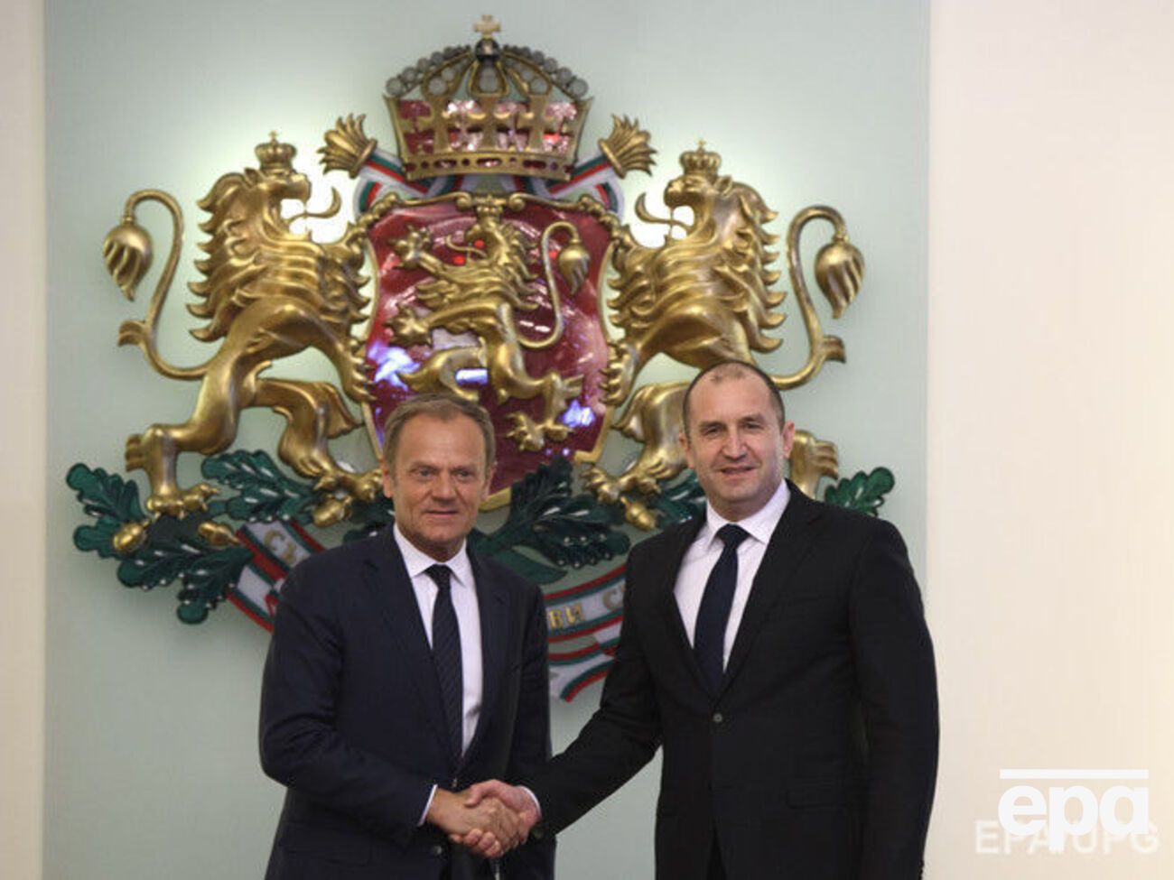 Туск зустрівся з президентом Болгарії Радевим