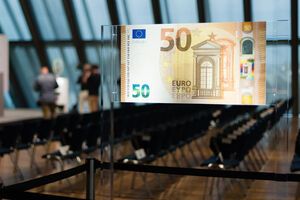 Нові €50 мають покращений захист