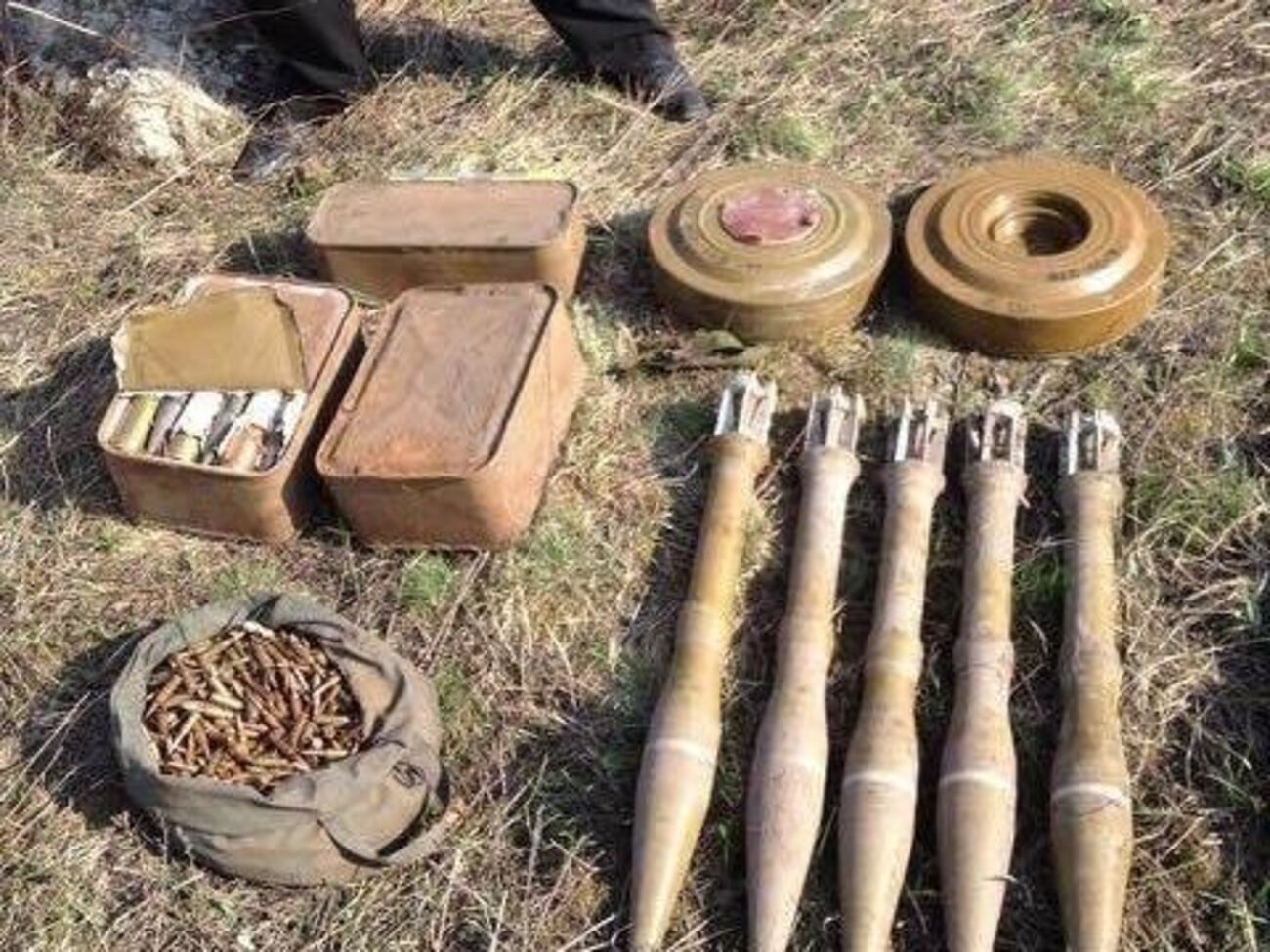 Тайник обнаружили неподалеку от места дислокации 92-й ОМБр