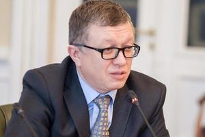 Козак: В меморандуме МВФ нет прямых требований повысить пенсионный возраст в Украине