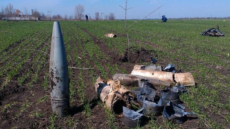 Пиротехники проводят очистку города и прилегающих поселков