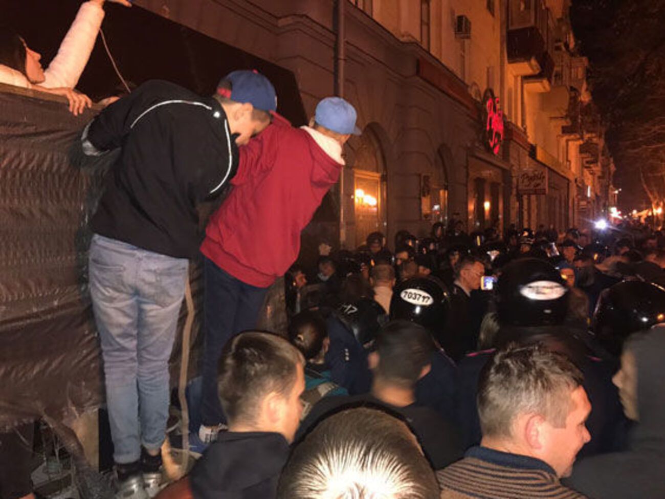 Поліція затримала вісьмох учасників зіткнень