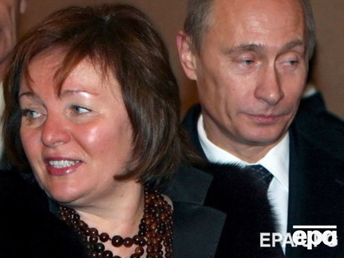 Людмила Путина прилетела рейсом Москва&nbsp;&ndash; Лондон со своим новым избранником&nbsp;&ndash; СМИ