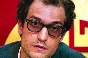 Гаррель виконав роль Годара