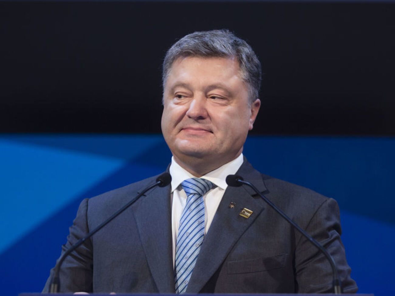 Порошенко: Украина всегда смотрит на мир сквозь линзы свободы