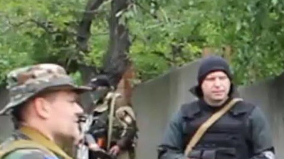 Чоловік у чорній уніформі, за словами Ходаковського, і є Голубан