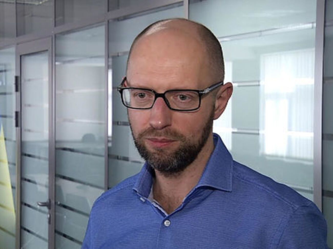 Яценюк: На силу треба завжди відповідати силою