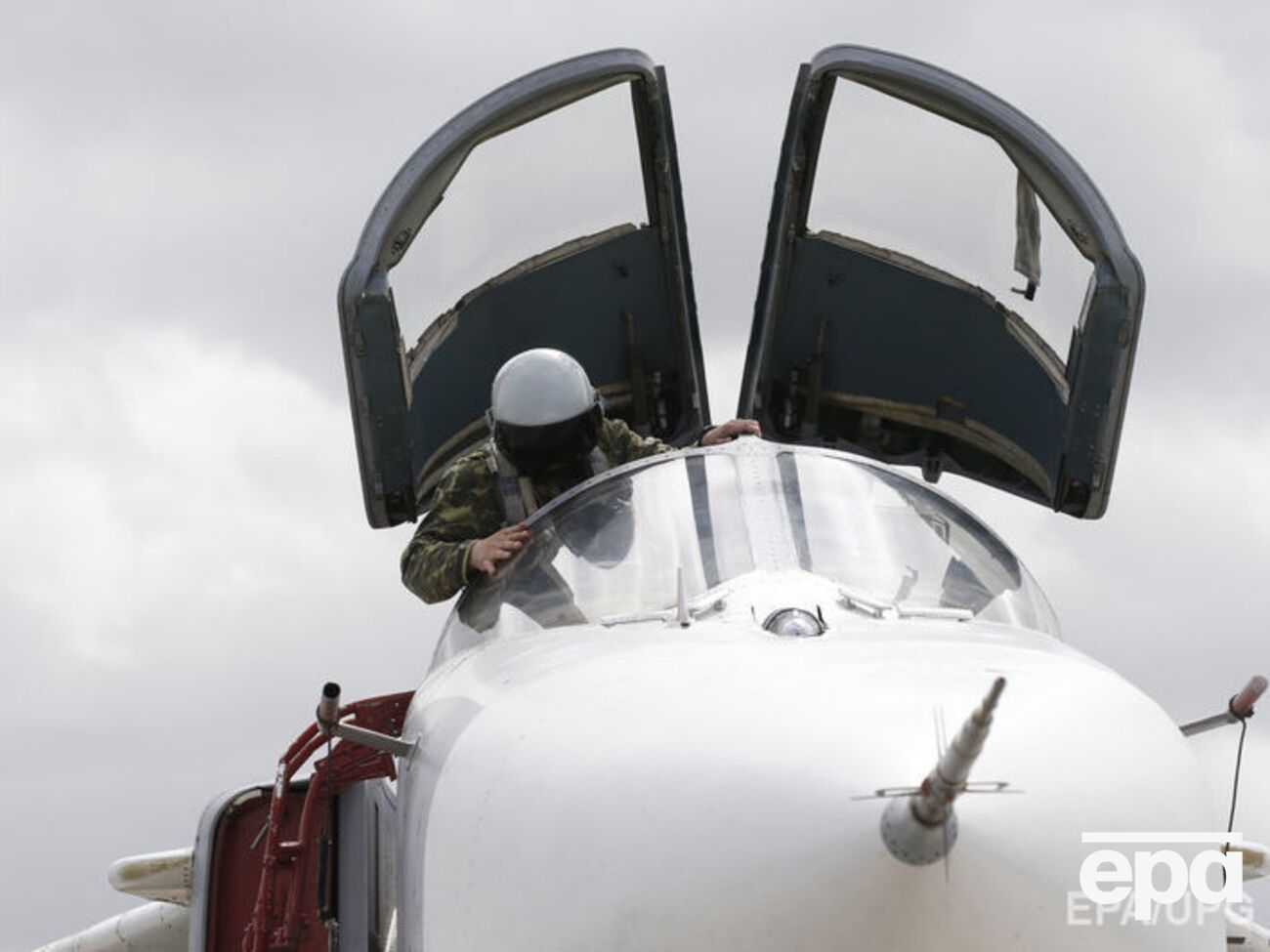 Сирийские правительственные войска эвакуировали часть самолетов