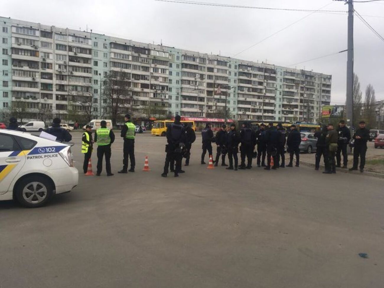 Силовики перекрыли район Оболонского суда