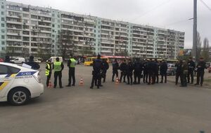 Силовики перекрили район Оболонського суду