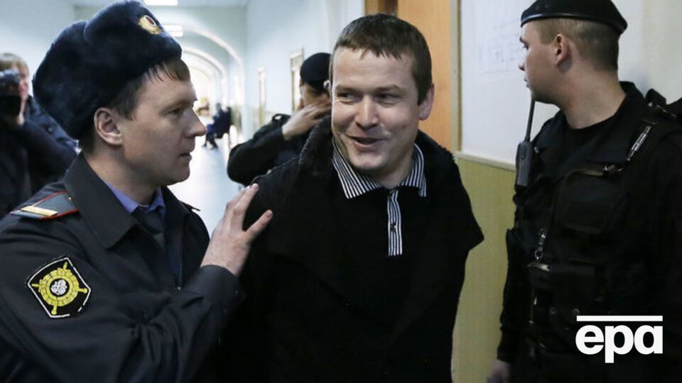 Развозжаев еще два года останется под надзором правоохранителей