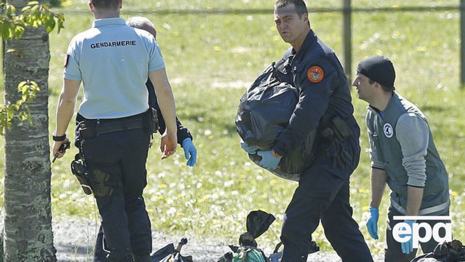 Французькі силовики вилучають зброю баскських сепаратистів