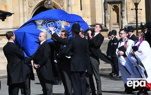 Гроб с телом Палмера привезли в часовню Святой Марии