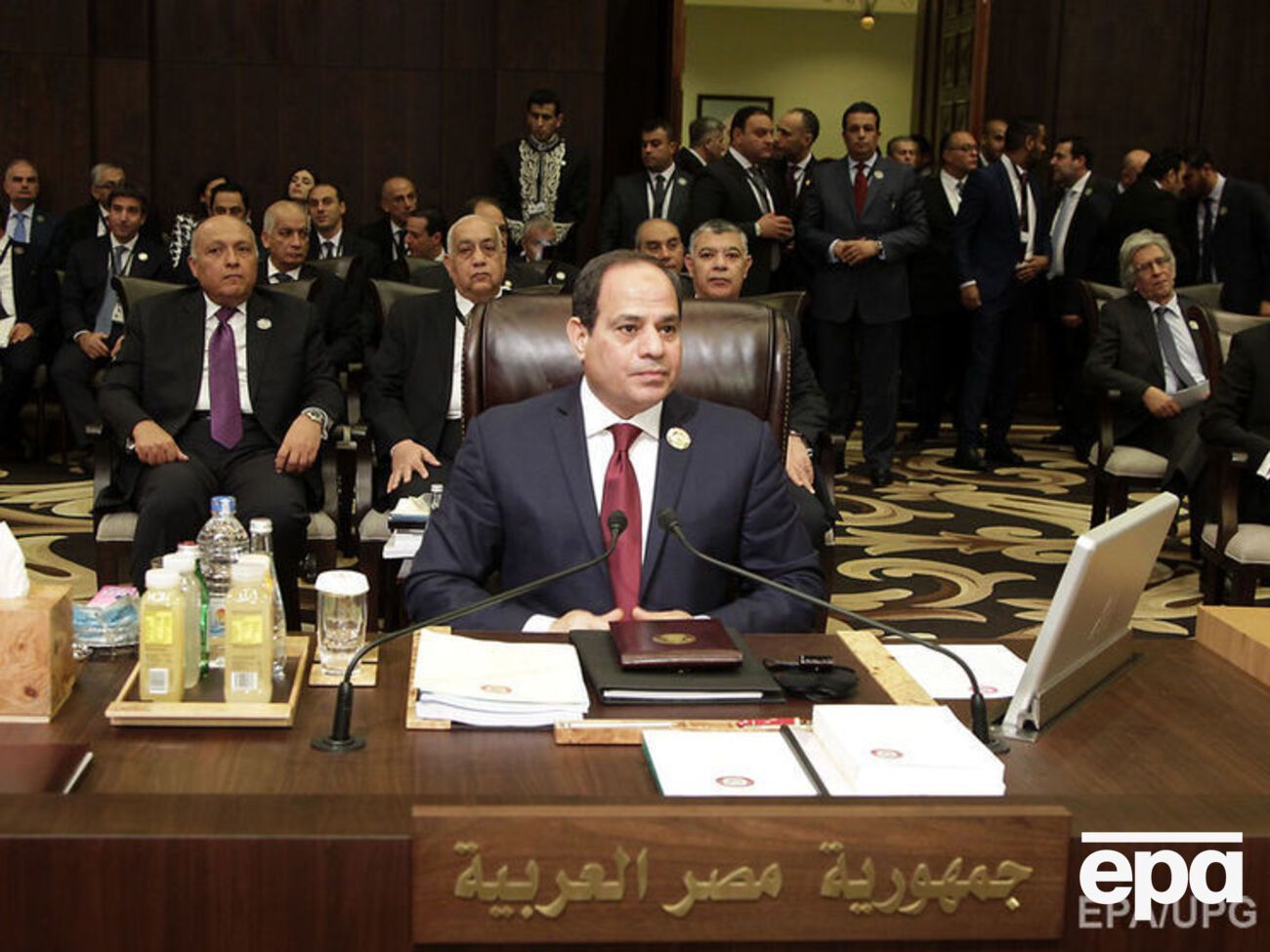 Ас-Сиси прокомментировал взрывы в коптских храмах