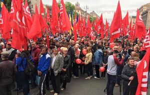 Митинг проходит на Европейской площади