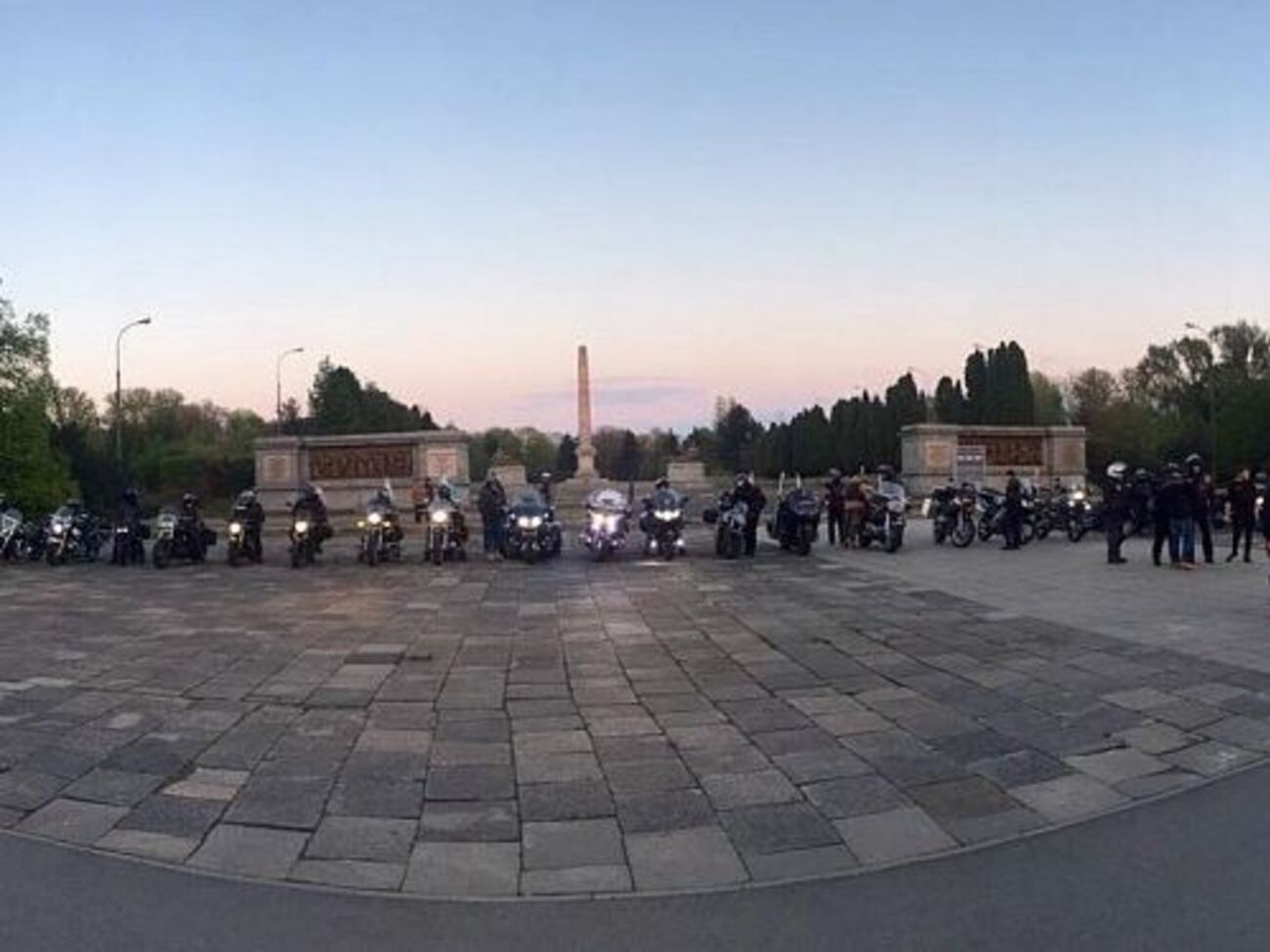 Члены клуба "Ночные волки" в Варшаве