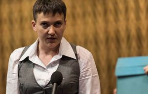 Не буду никого поздравлять ни с какими майскими праздниками. Сейчас каждый живет в своем коконе