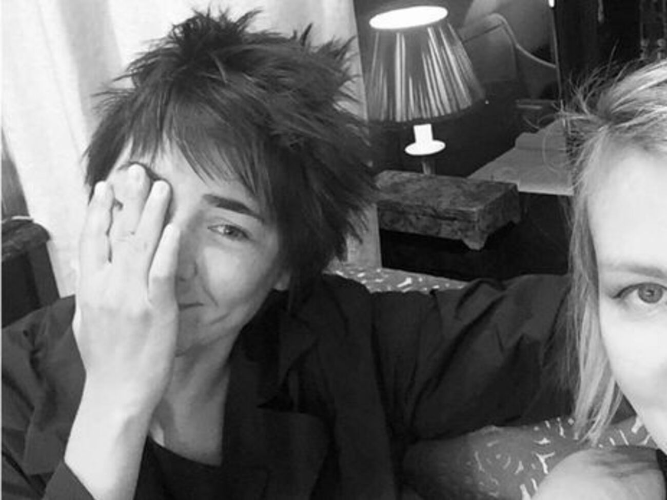 Земфира позировала для снимка перед Литвиновой