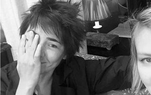 Земфира позировала для снимка перед Литвиновой