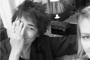 Земфира позировала для снимка перед Литвиновой