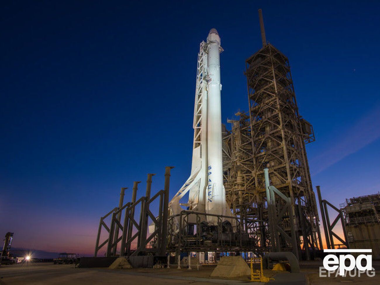 Falcon 9 вдалося запустити з другої спроби