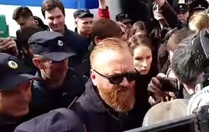 Правоохранители призывали демонстрантов не поддаваться на провокации