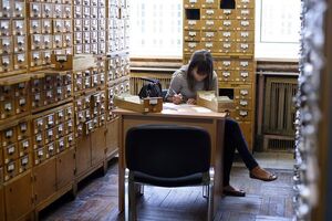 Працівникам бібліотек рекомендують відмовитися від "різких заяв" у блогах і на форумах