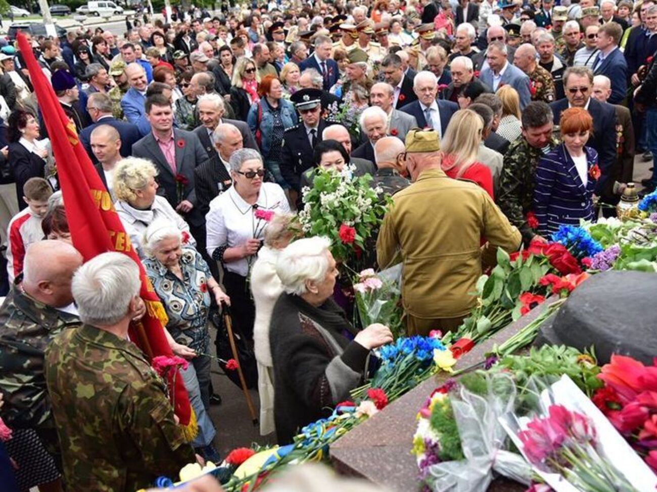 Донеччина вшанувала з гідністю пам'ять дідів, прадідів, які пройшли війну