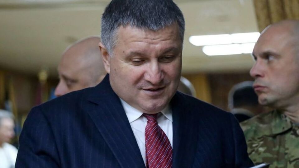 Наказ про звільнення керівників Дніпропетровської поліції Аваков підписав сьогодні вранці